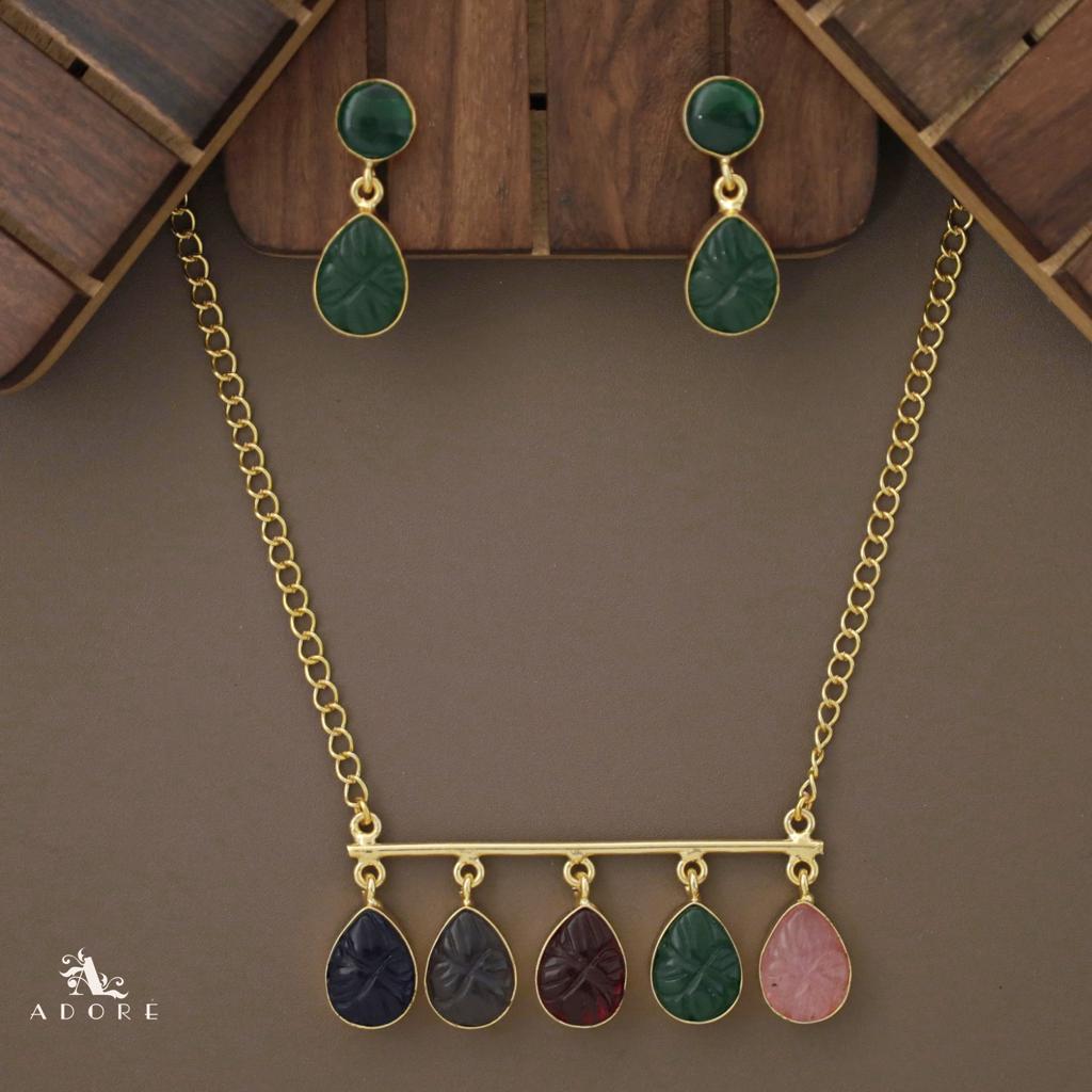 Mizhil 5 Carved Stone Neckpiece With Earring