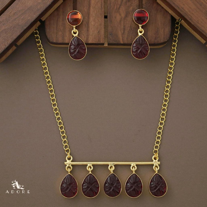 Mizhil 5 Carved Stone Neckpiece With Earring