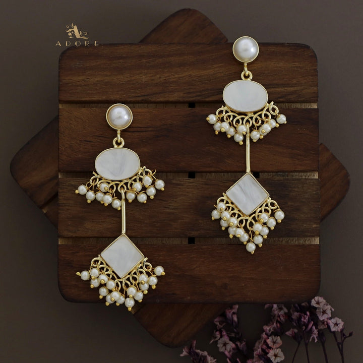 MOP Jazlyn Pearl Earring