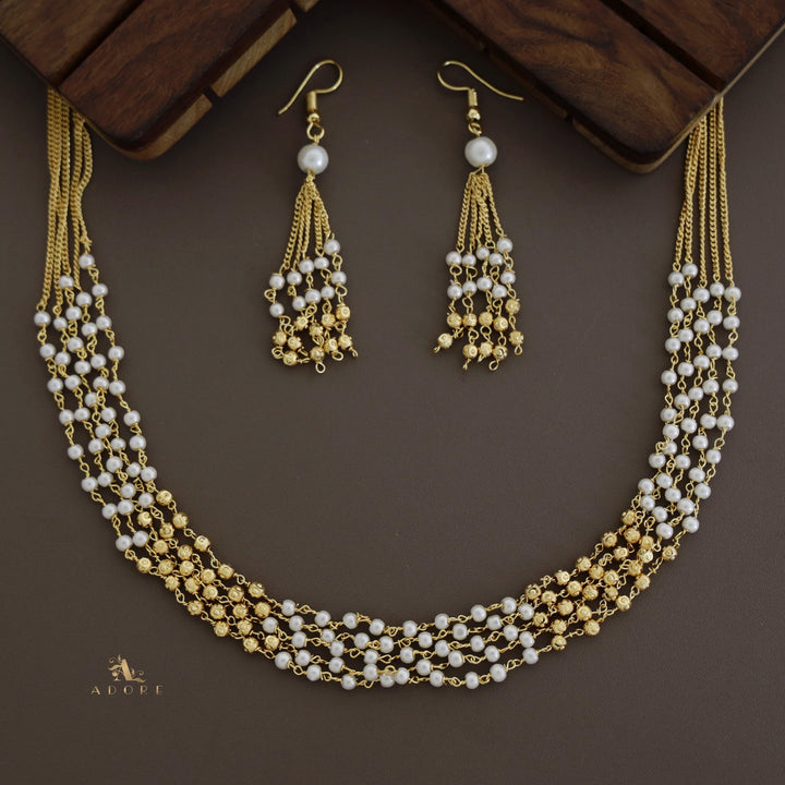 5 Layer Tenille Pearl Neckpiece With Drop