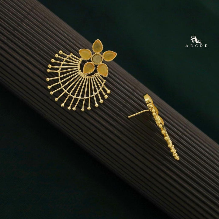 Golden Flower Lea Earrings