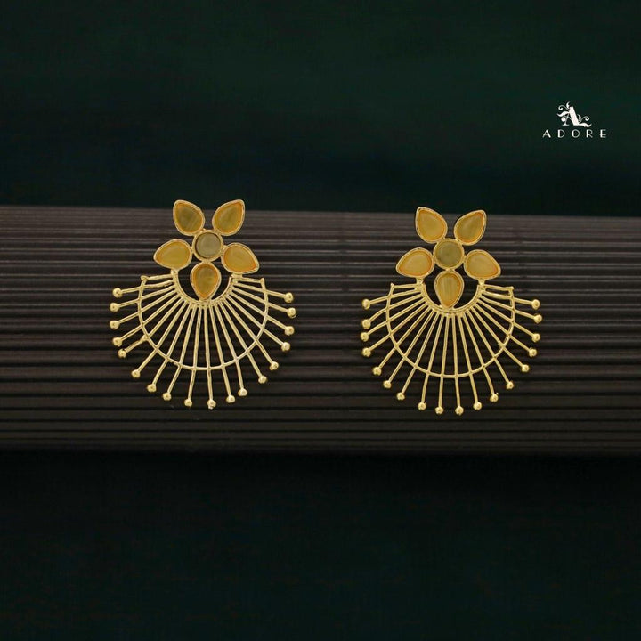 Golden Flower Lea Earrings