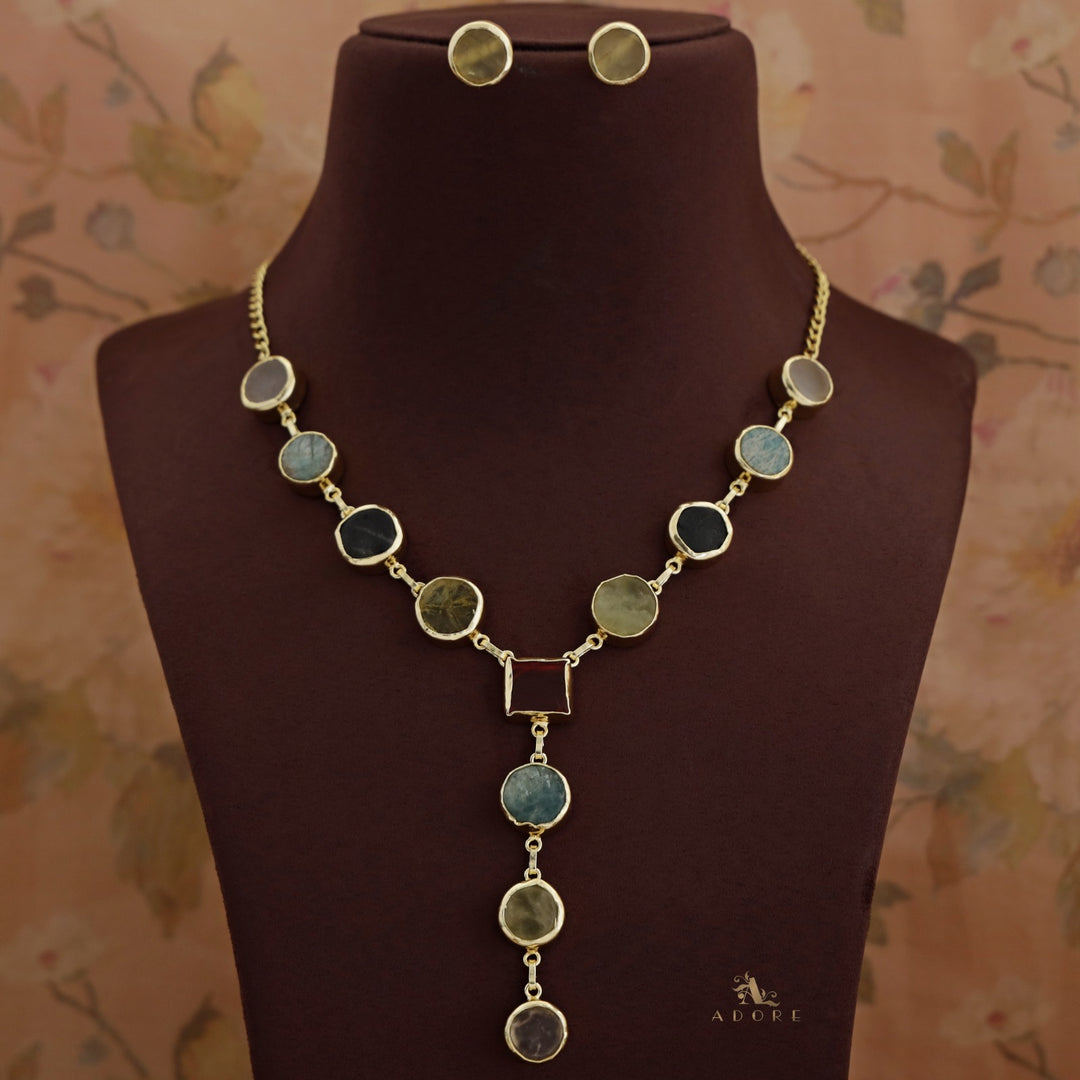 Daita Raw Stone Neckpiece With Stud