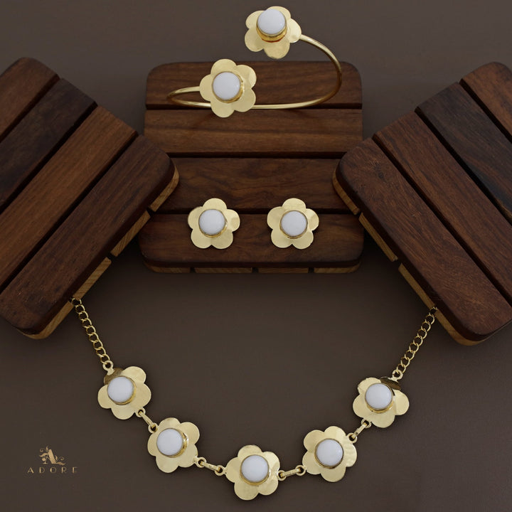 Flowery Short Neckpiece Combo