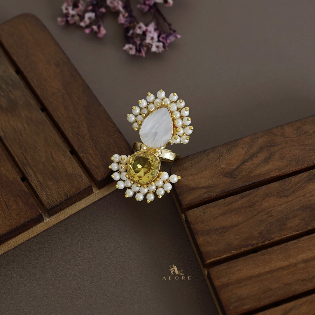 Mizra Glossy + Mop Cluster Pearl Ring