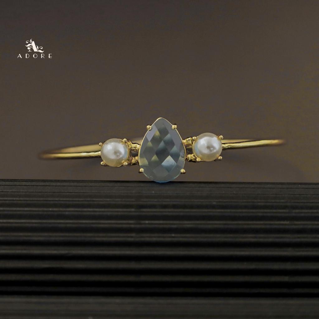 Noreen Glossy Drop Bangle