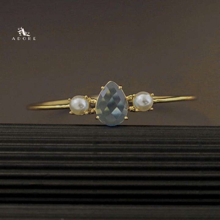 Noreen Glossy Drop Bangle