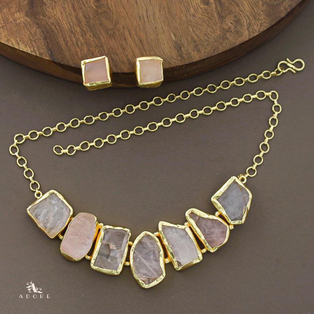 Maghona Raw Stone Short Neckpiece With Earring