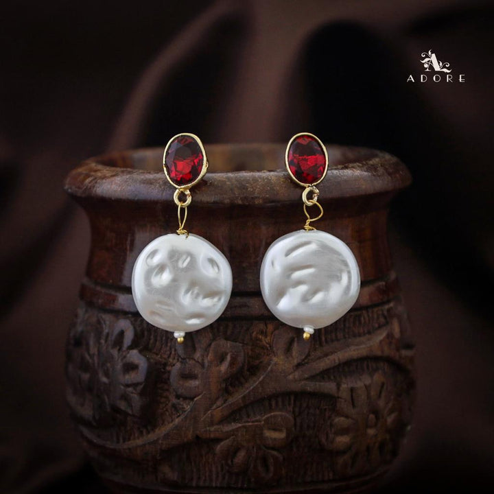 Ruvia Glossy Oval Baroque Earring