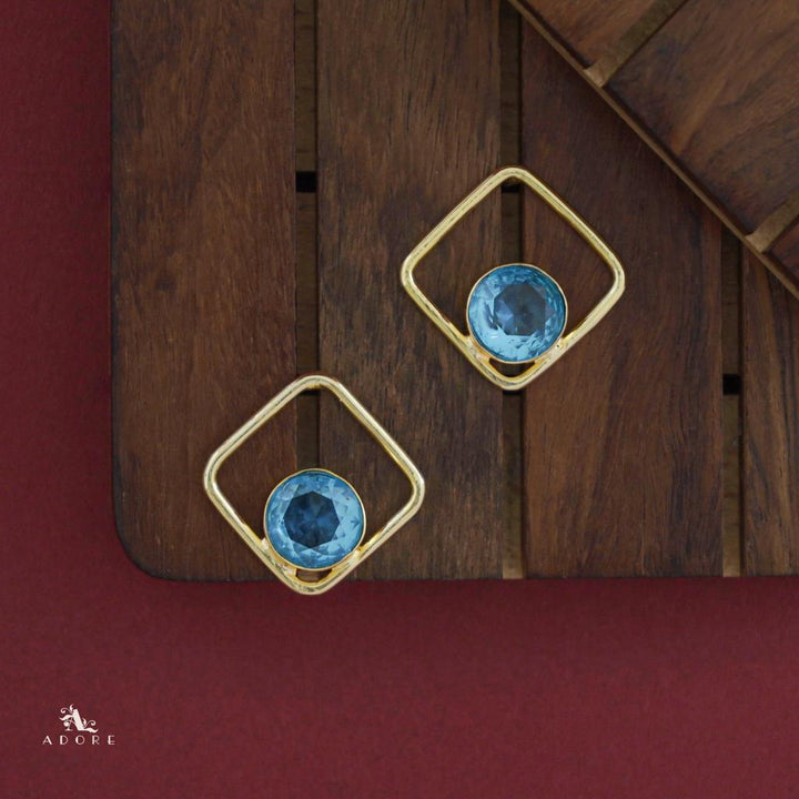 Golden Diamond Round Glossy Stud