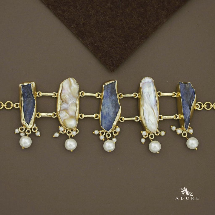 Bethany Raw Stone With Baroque Choker