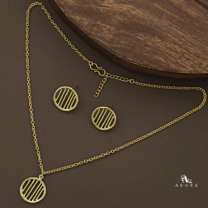 Melorra Circle Line Neckpiece With Stud