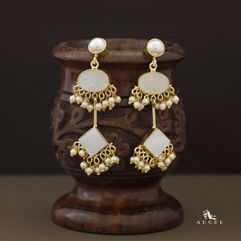 MOP Jazlyn Pearl Earring