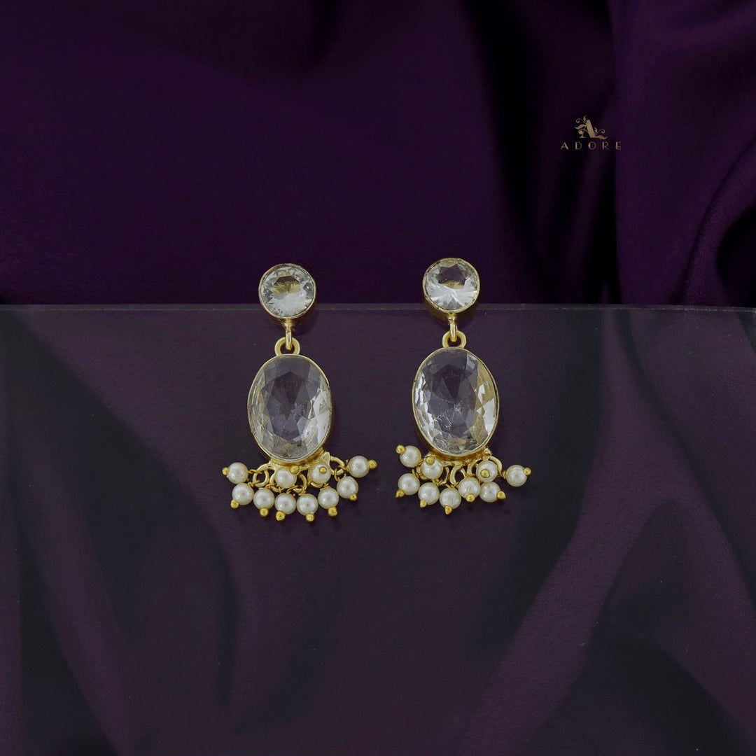 Glossy Round And Oval Cluster Pearl Earring