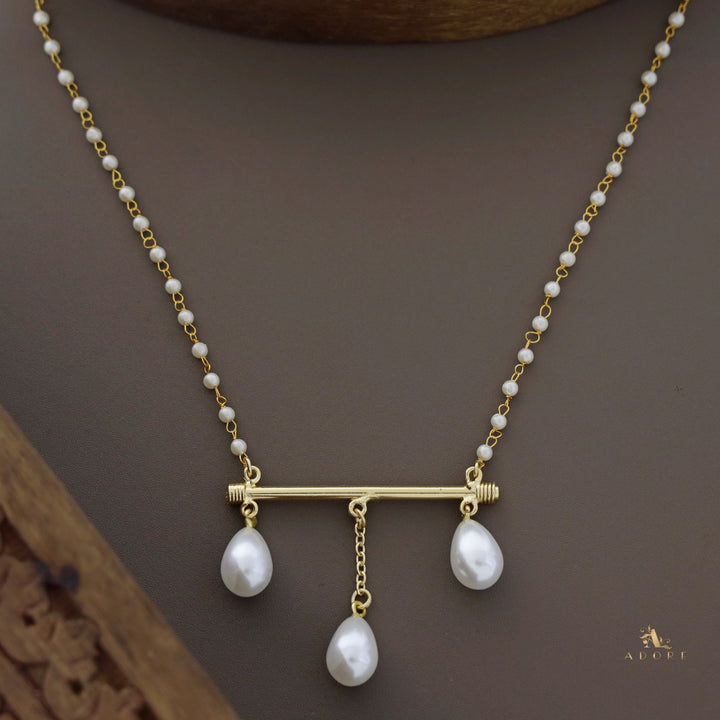 Nasmiya Novalta Tri Pearl Neckpiece