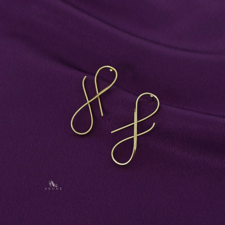 Emi Golden Ribbon Earring