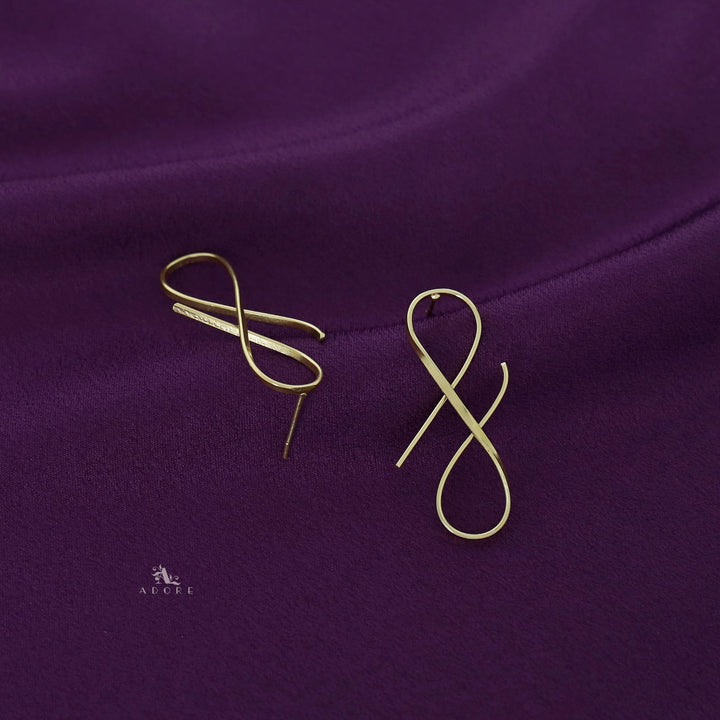 Emi Golden Ribbon Earring