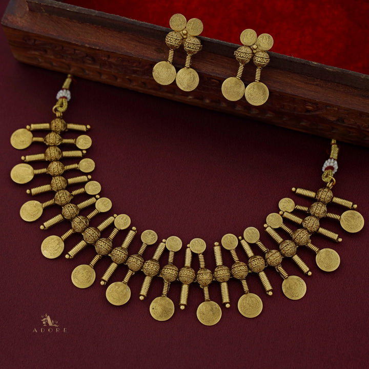 Prayana 2 Side kashi Choker / Short Neckpiece With Earring