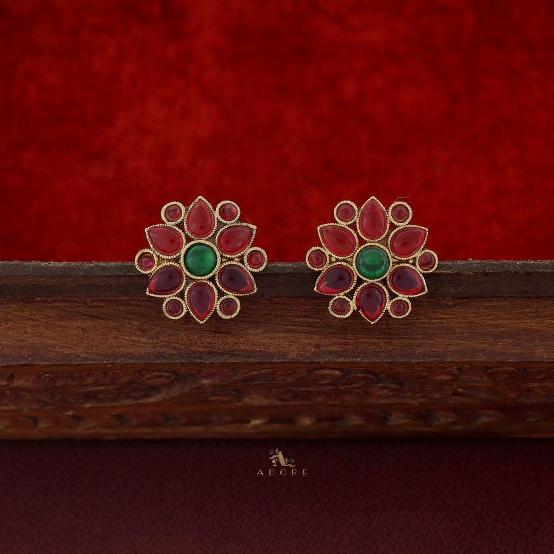 Thenvi Flower Short Neckpiece / Choker With Earring