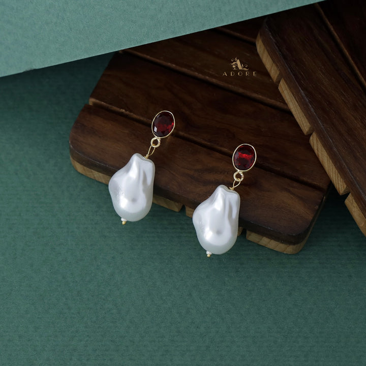 Mansvidha Baroque With Glossy Earring