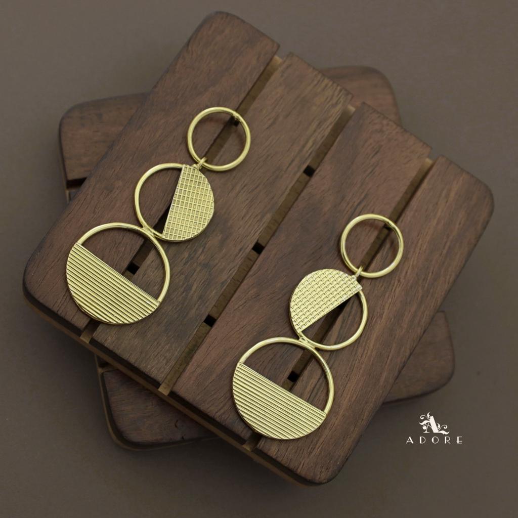 Betsy Tri Circle Golden Earring