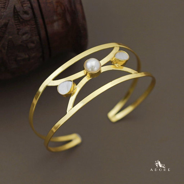 Kalpita Dual Round Glossy With Pearl Bangle