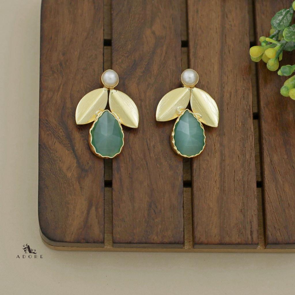 Ajala 2 Fold Leaf Glossy With Pearl Earring