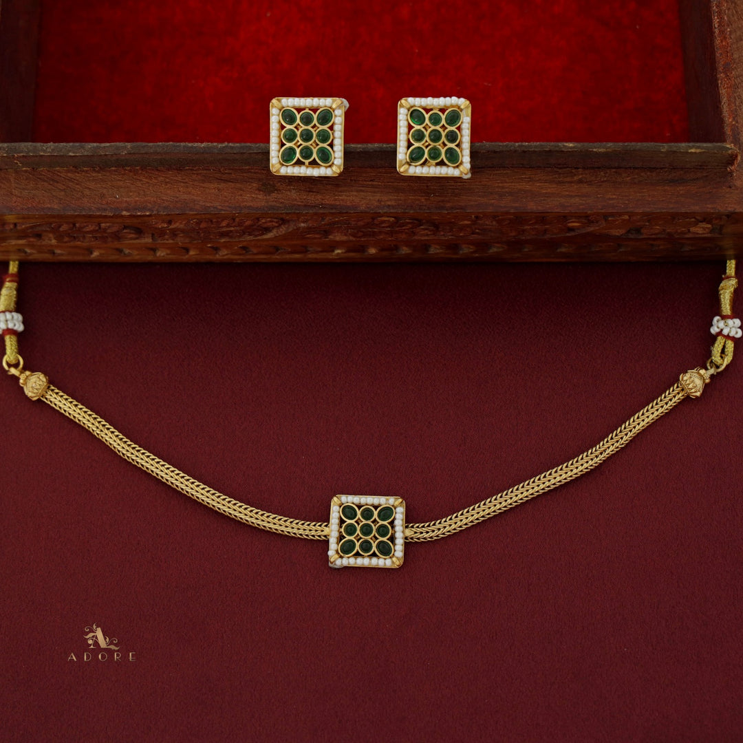 Thrina Chathuranga Choker With Earring