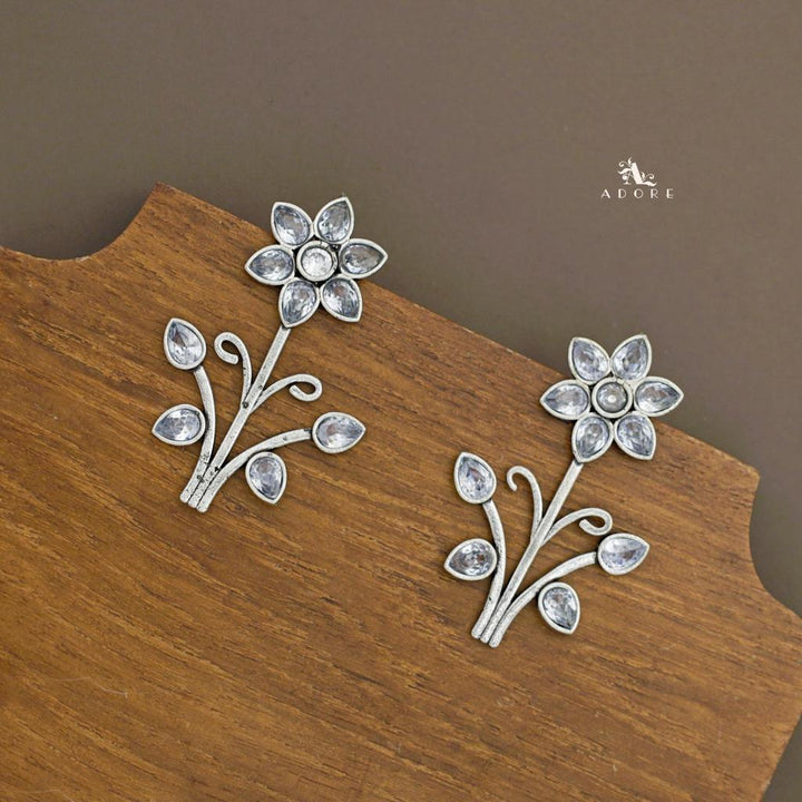 Melvirra Flower Glossy Earring