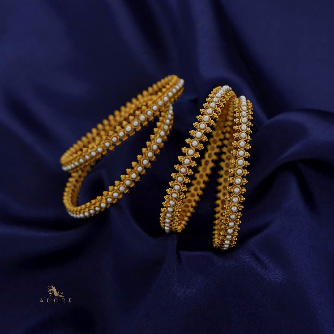 Aakruthy Pearl Bangle (Set of 4)