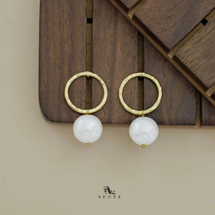 Hemira Hammered Circle Pearl Earring