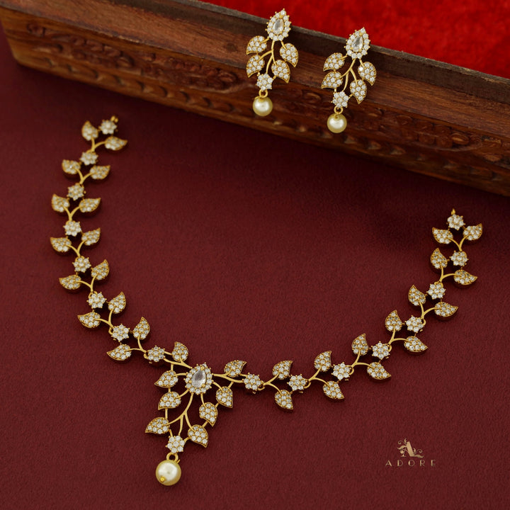 Isha Leafy Pearl Neckpiece With Earring