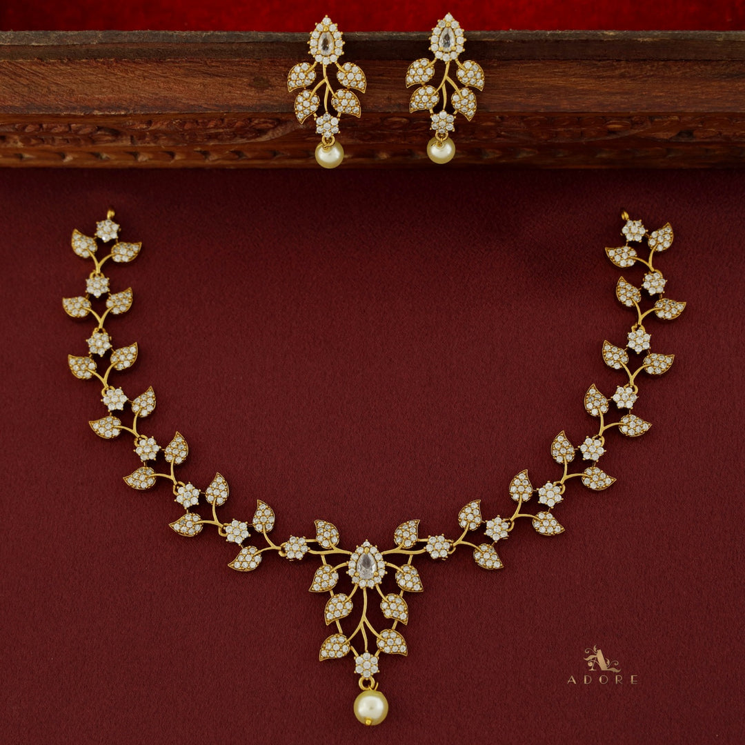 Isha Leafy Pearl Neckpiece With Earring
