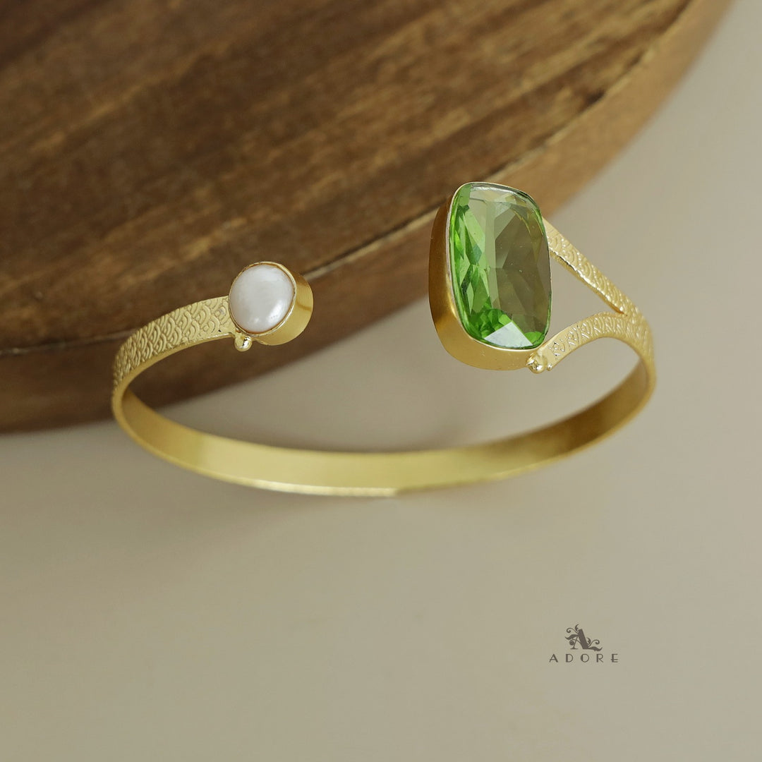 Textured Curvy Rectangle Pearl Bangle