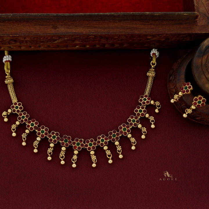 Varanya Pushpa Neckpiece with Earring