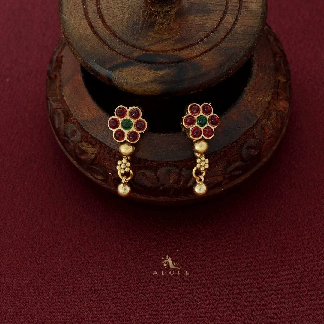 Varanya Pushpa Neckpiece with Earring