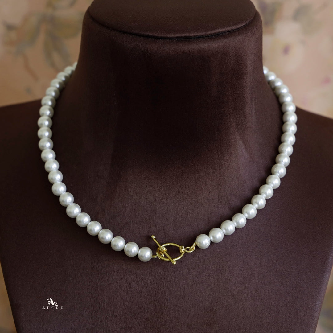 Bella Dona Ring Pearl Neckpiece