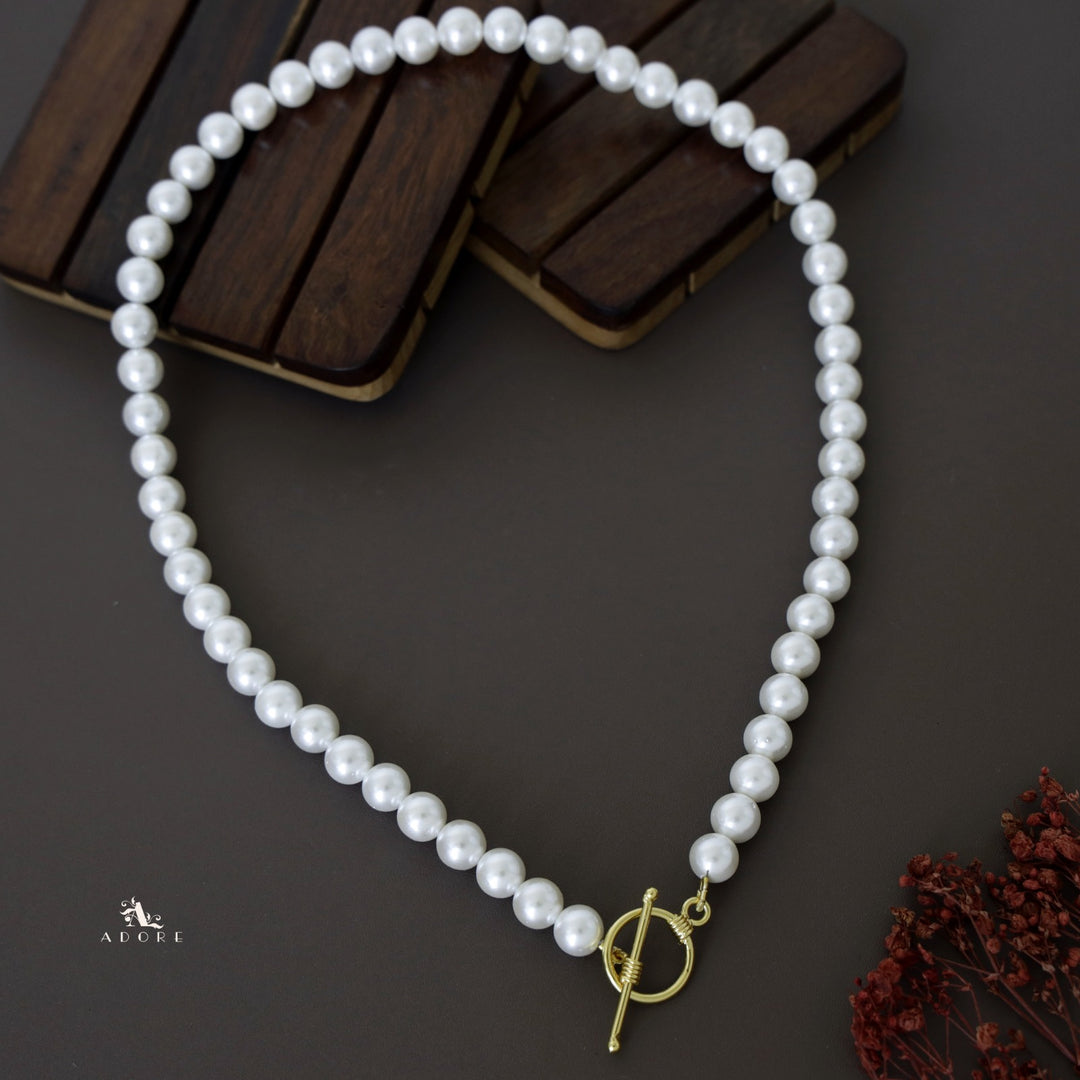 Bella Dona Ring Pearl Neckpiece