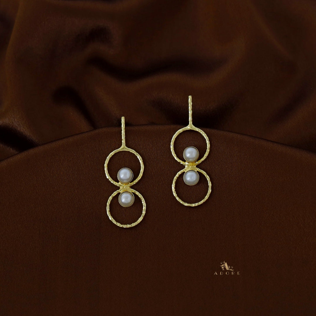 Ariesa Textured Pearl Twin Circle Earring