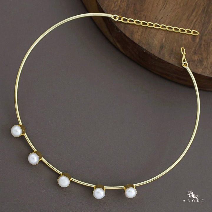 5 Pearl Golden Neck Cuff