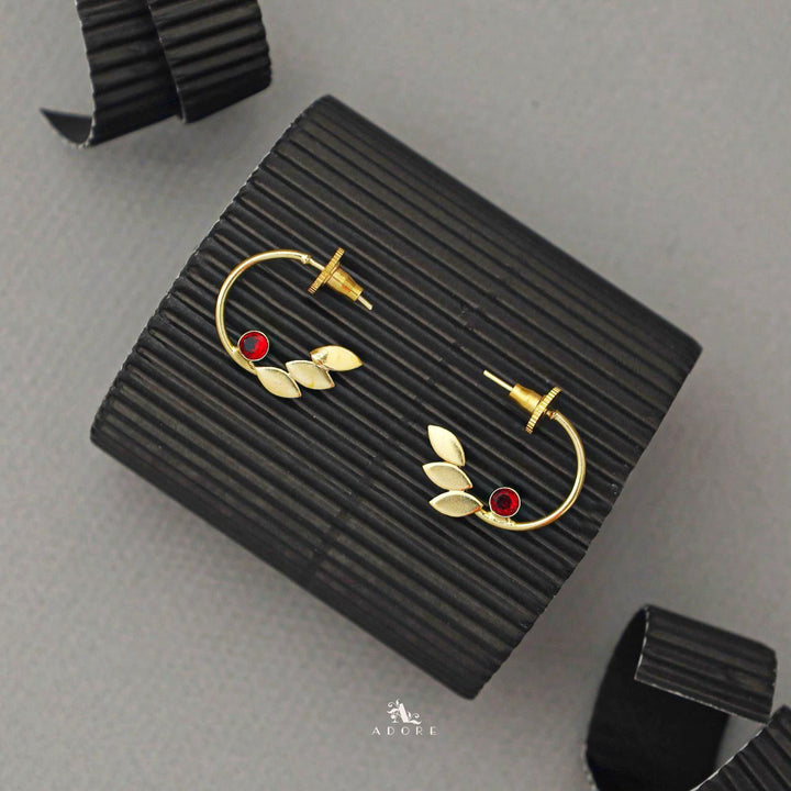 Delna Open Circle Leaf Stone Earring