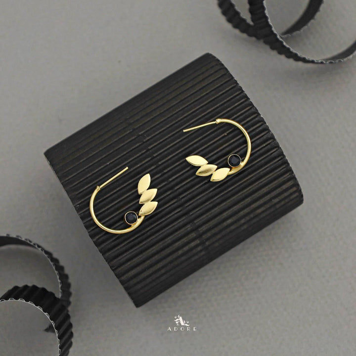 Delna Open Circle Leaf Stone Earring