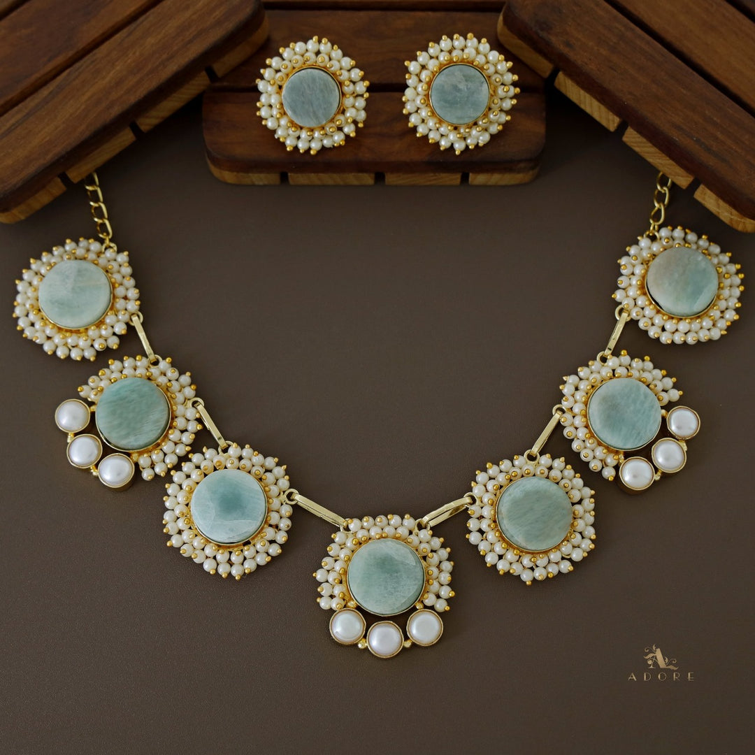Harsha Raw Stone Full Cluster Pearl Short Neckpiece With Earring