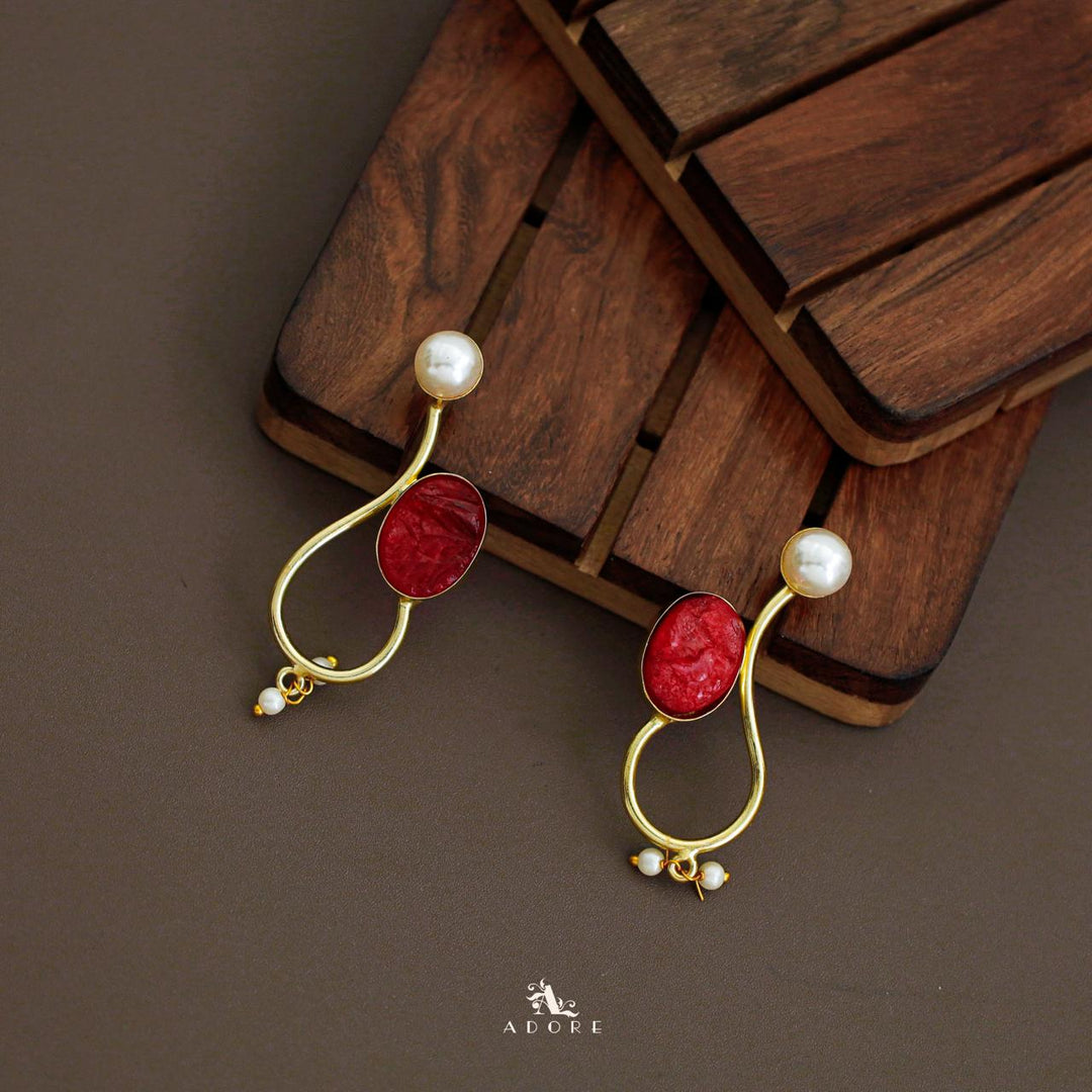 Alani Pearl Oval Earring (Dyed Stone)