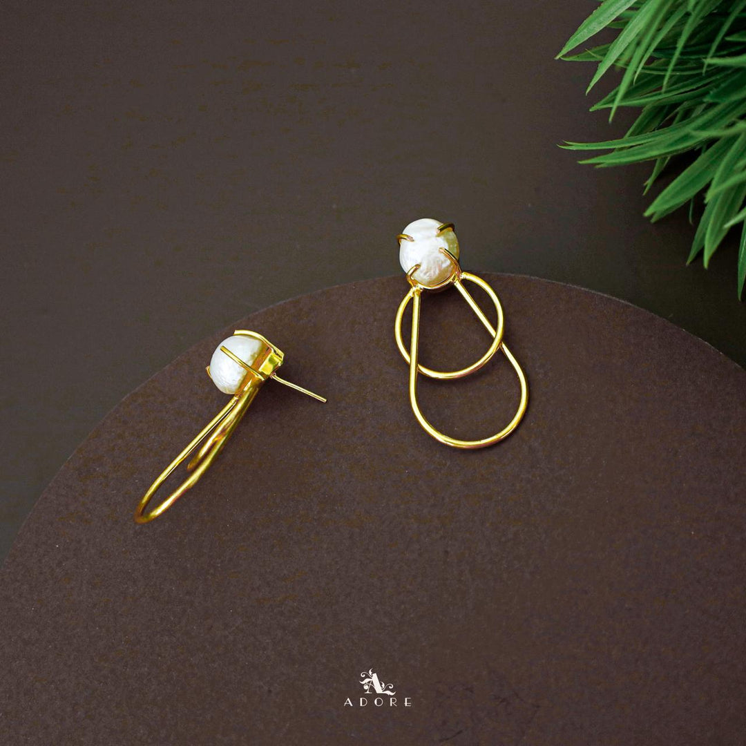 Golden Baroque Balloon Bloom Earring