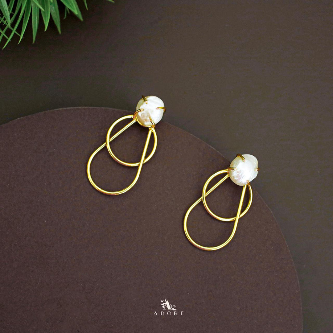 Golden Baroque Balloon Bloom Earring