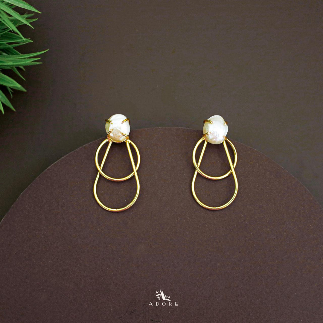 Golden Baroque Balloon Bloom Earring