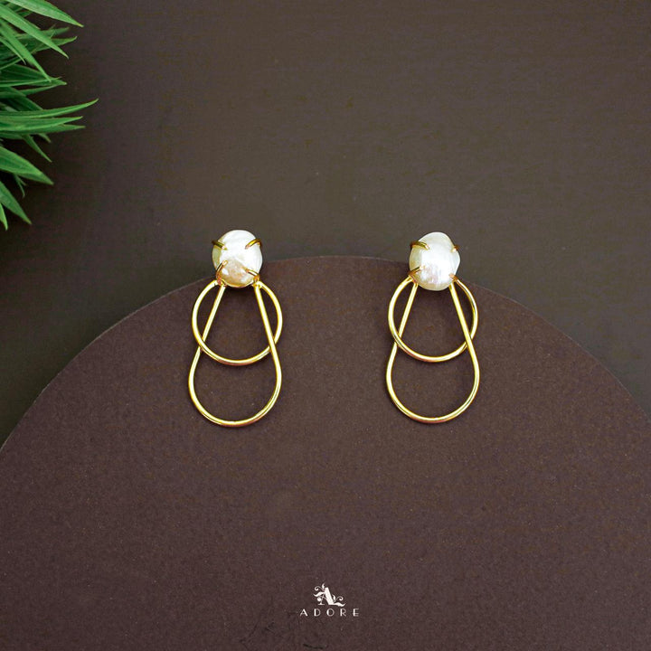 Golden Baroque Balloon Bloom Earring