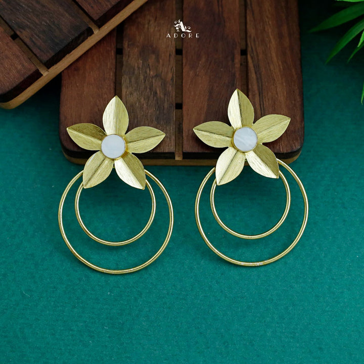 Golden Dual Circle And Penta Leaf Glossy Earring