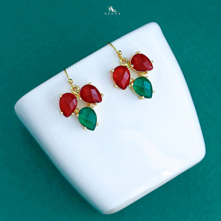Glossy Tri Leaf Claw Drop Earring